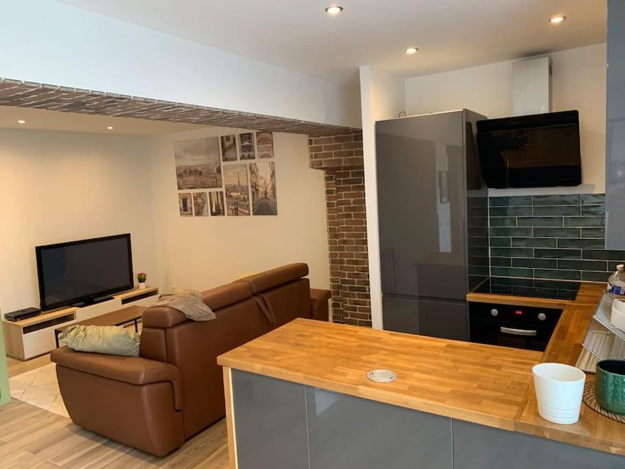 Appartement Beau Deux Pieces Pres De Paris à Bois-Colombes Extérieur photo
